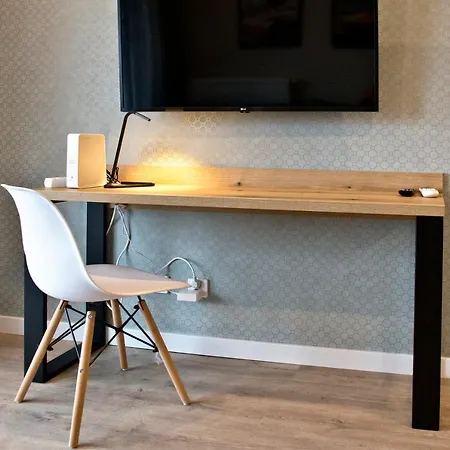 P&o Corporate Serviced Cybernetyki