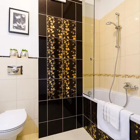 P&o Corporate Serviced Cybernetyki 아파트