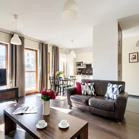 아파트 P&o Corporate Serviced Cybernetyki 바르샤바