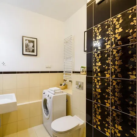 P&o Corporate Serviced Cybernetyki